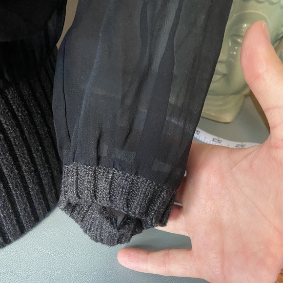 Silk wool Grey and Black Sweater Pullover Knit Sheer Sleeve - Size Med - Picture 4 of 13
